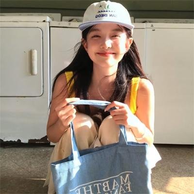 奔现当天，室友阻止我和网恋对象见面